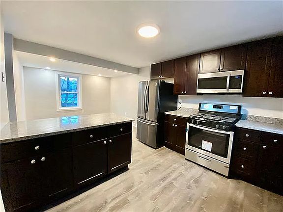 3rd image of 73 S 14th St Floor 2