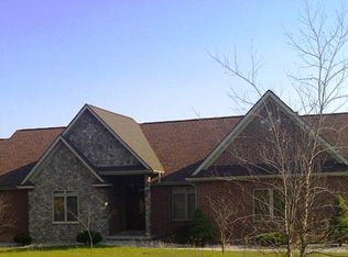 3339 Waverly Hills Rd, Lansing, MI 48917