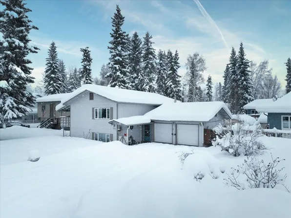 1015 Joyce Dr, Fairbanks, AK 99701
