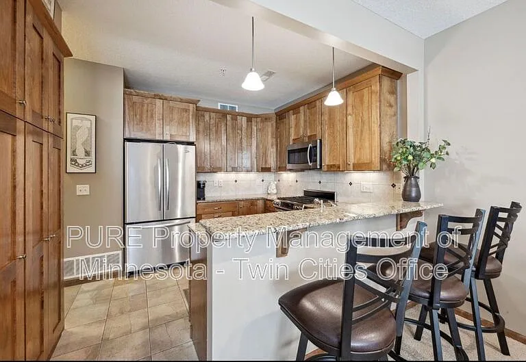 7807 Madelyn Creek Dr — Photo 3