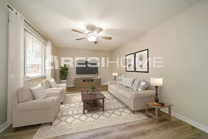 4 bed, 3.0 bath, 1600 sqft, $2,045 — Photo 4