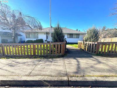 18303 Portland Ave, Gladstone, OR, 97027