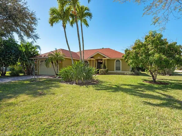 6827 Darby CT, NAPLES, FL 34104