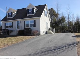 7 Darcy St, Lewiston, ME 04240