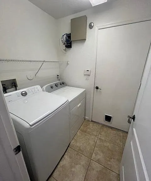 130 Newberry Ln — Photo 12