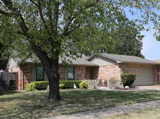 1715 Hawkins St, Ardmore, OK 73401