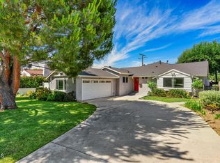 2285 N Windsor Ave, Altadena, CA 91001