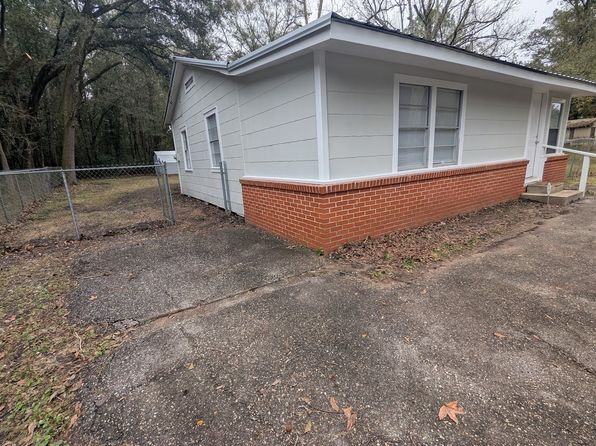 2225 Cassie Ln