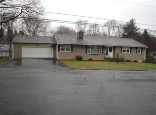 25 Queen Ave, Methuen, MA 01844