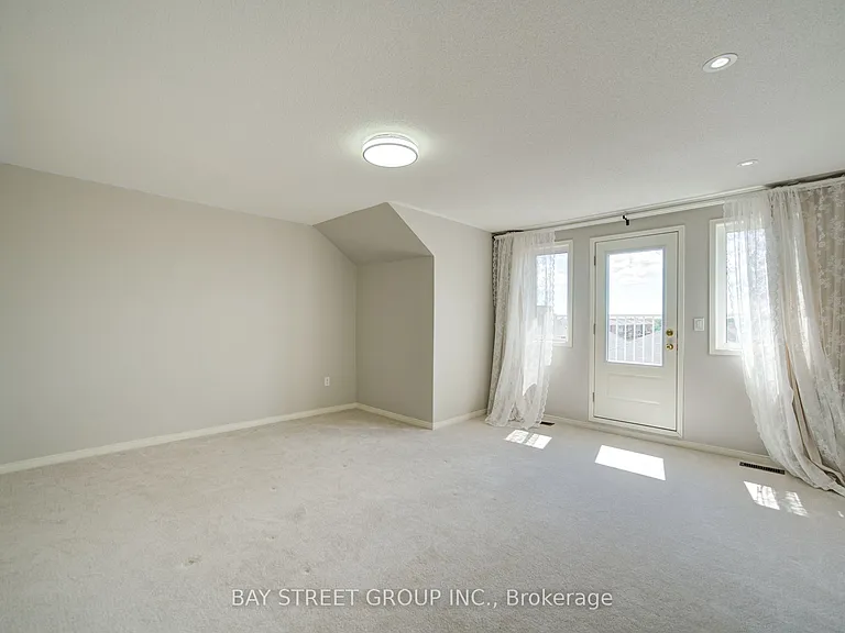 114 Ness Dr — Photo 27