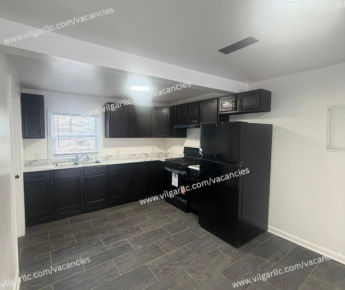 Building Photo - 4385 Taney St
