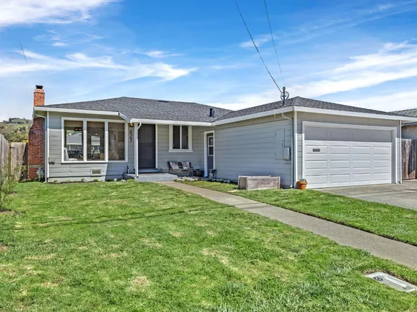 627 Montezuma Dr, Pacifica, CA 94044