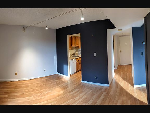 3rd image of 801 N Howard St APT 372
