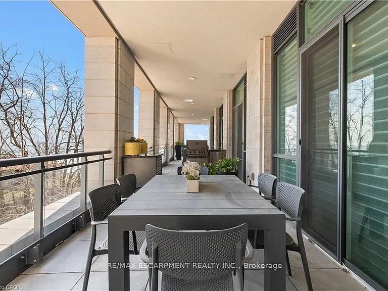 2060 Lakeshore Rd #205 — Photo 31