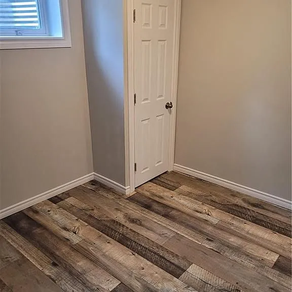 107 Harding Cres — Photo 25