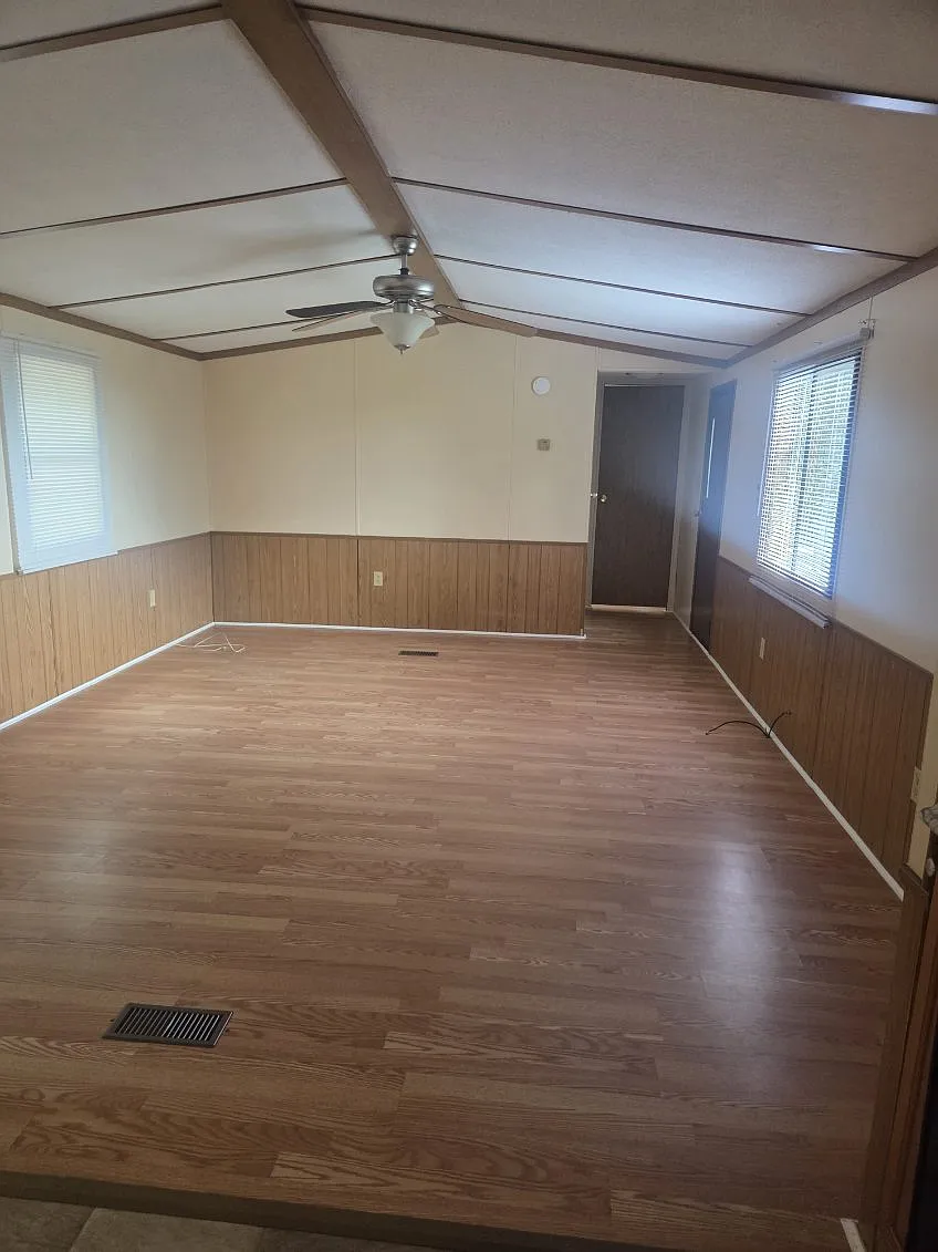 2 bed, 1008 sqft, $800 — Photo 4