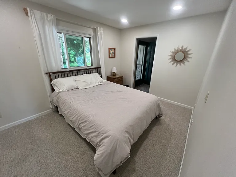 240 McCarrons Blvd N — Photo 10