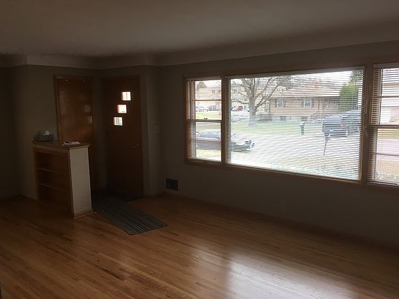 2nd image of 1108 9th Ave S
