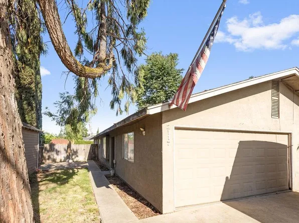 2117 4th St, Hughson, CA 95326