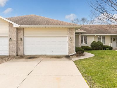 637 Crystal Dr NE, Cedar Rapids, IA, 52402