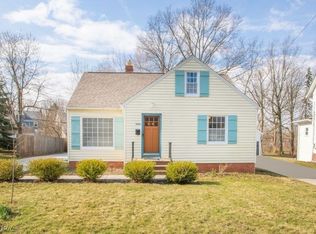 3244 Berkeley Rd, Cleveland Heights, OH 44118