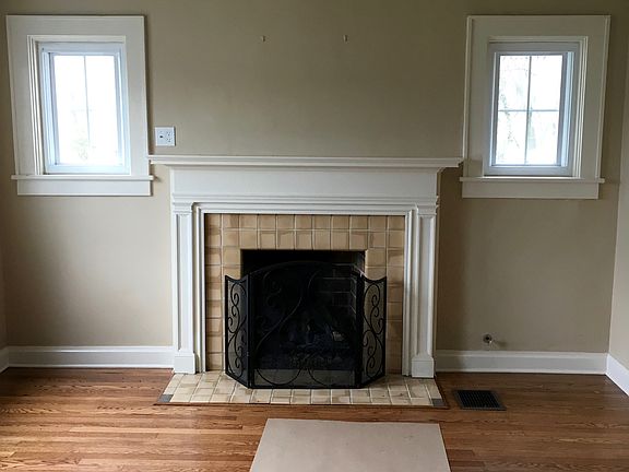 2nd image of 3025 Conner Dr