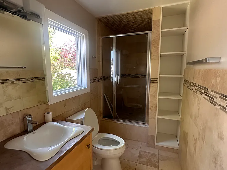2230 E Sunnyside Ave — Photo 10