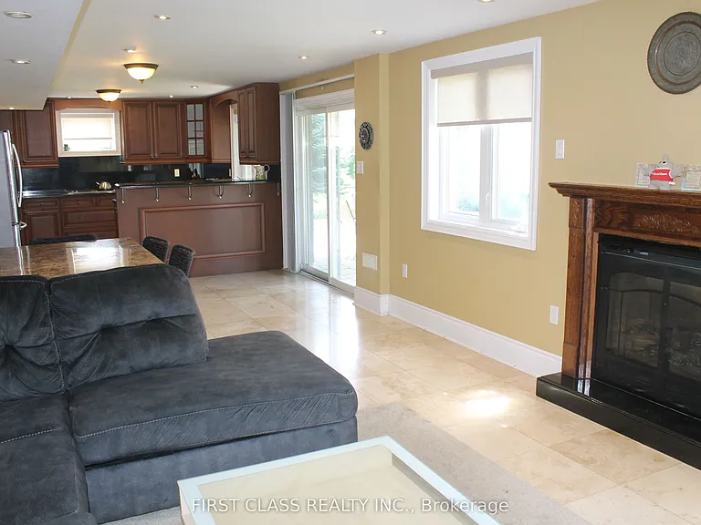 37 Townwood Dr — Photo 5
