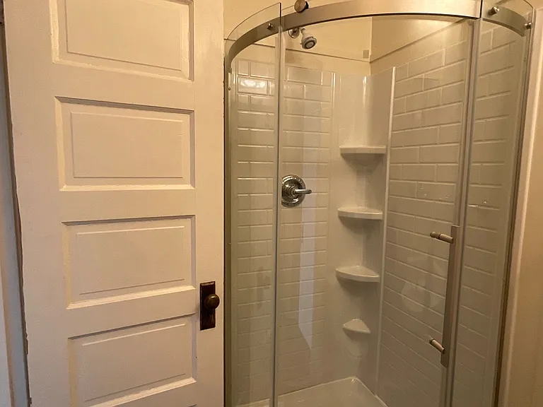 1304 Bay St #8 — Photo 13
