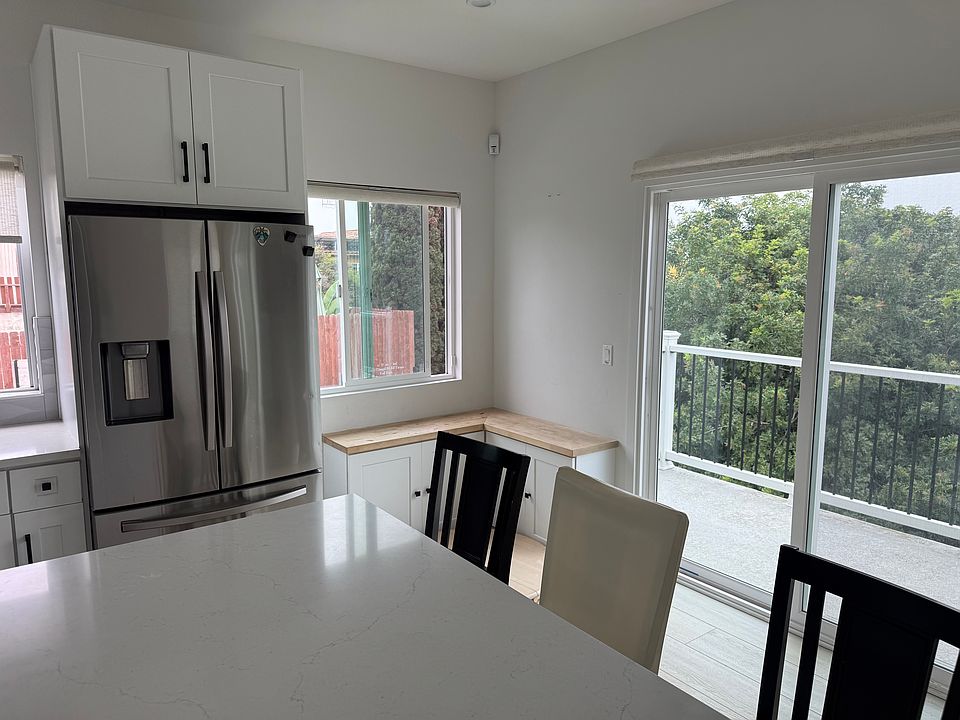 Natural light and bright kitchen
