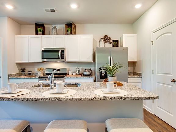 7th image of this home