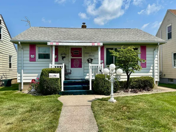 132 E 16th St, Mishawaka, IN 46544