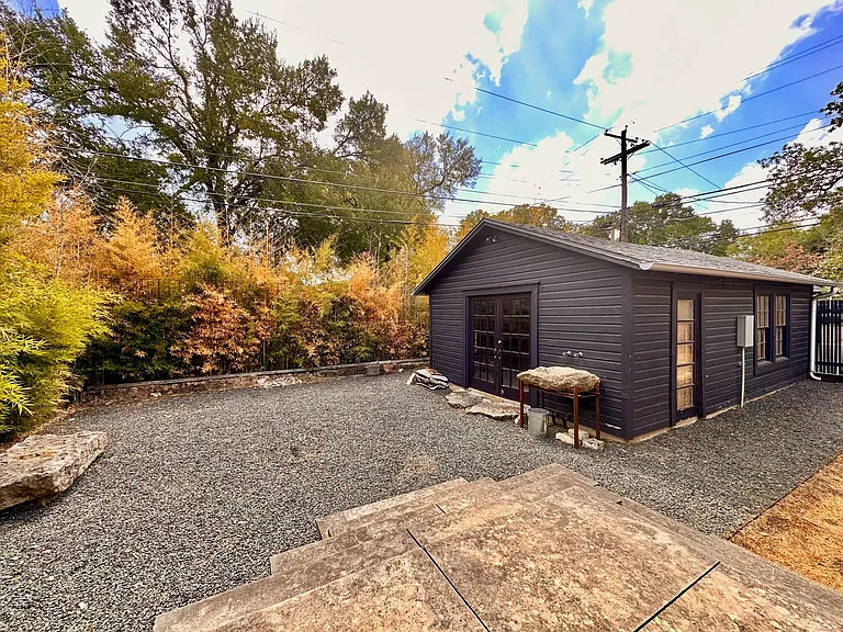 3201 French Pl — Photo 16
