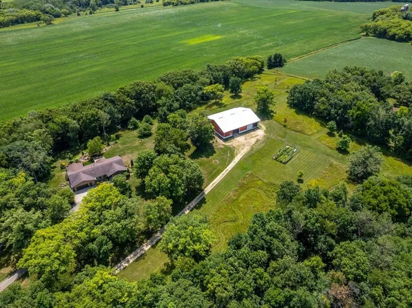 W11337 Van Buren Rd, Columbus, WI 53925