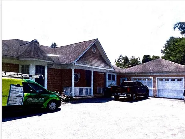 5400 Riverview Rd, Slatington, PA 18080