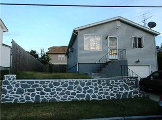 12 Bolton Ave, Providence, RI 02909