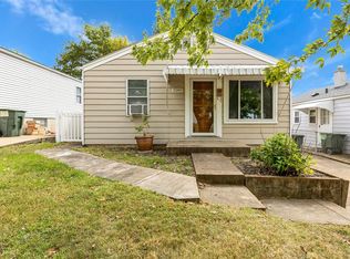 3280 Macklind Ave, Saint Louis, MO 63139