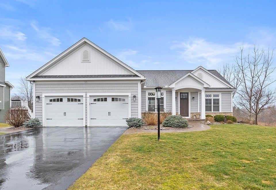 1st image of 55 High Stone Cir