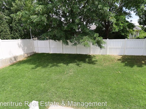 3rd image of 1102 N 1250th St E