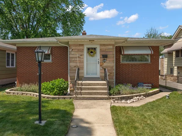 18348 Chicago Ave, Lansing, IL 60438