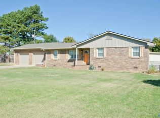 15579 Quinn Rd, Athens, AL 35611