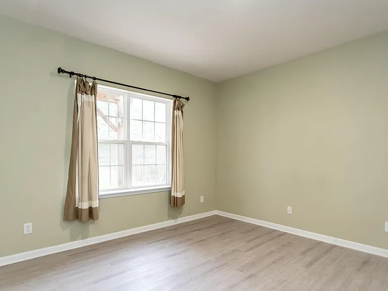 212 Chandler Chase Ct — Photo 5