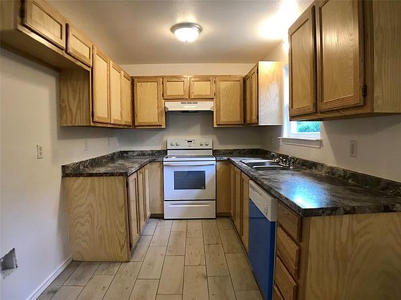 5th image of 3611 Oak Grove Ct