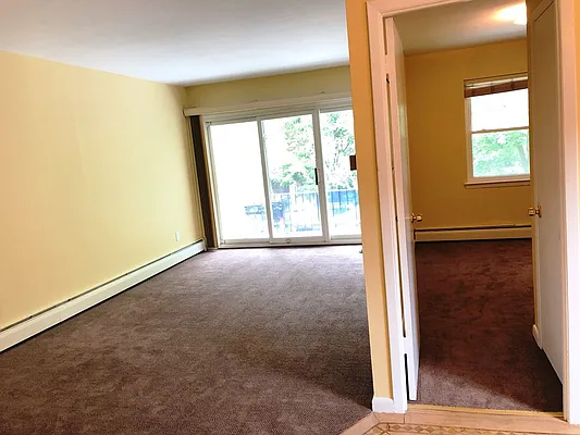 Rented by Prime Realty | media 7