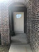 4 bed, 2.5 bath, 2313 sqft, $2,500 — Photo 3