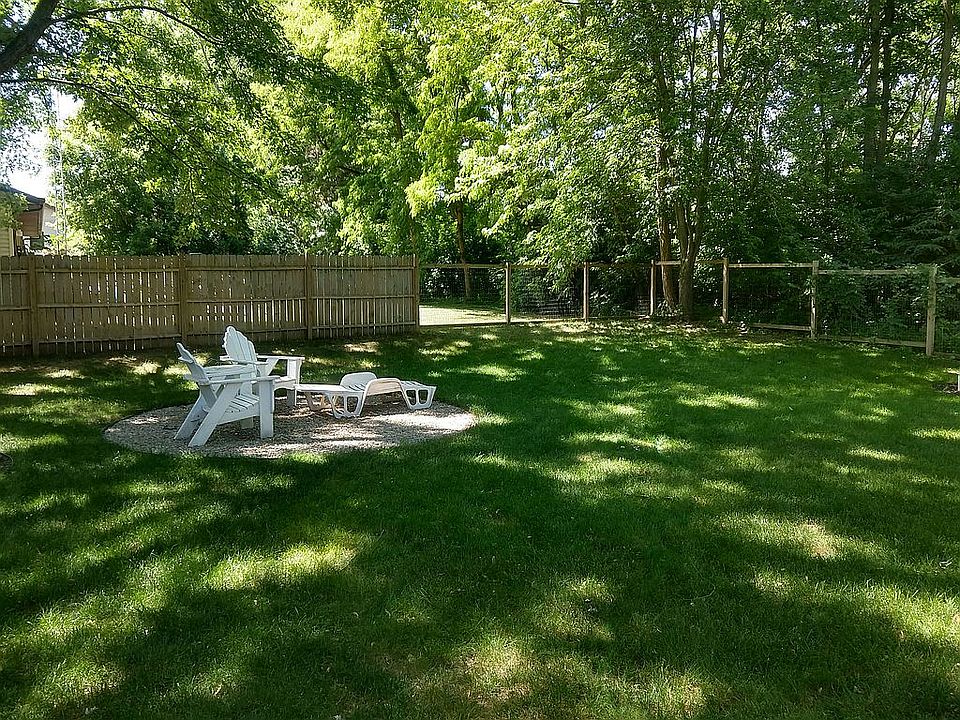 2nd image of 4513 Terry Dr SE