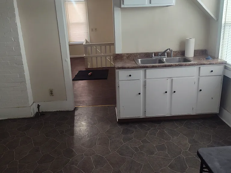 589 Sherman St — Photo 13
