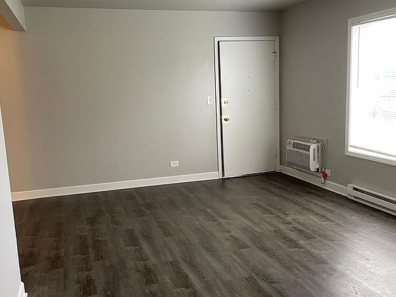 3rd image of 2201 Algonquin Pkwy #7