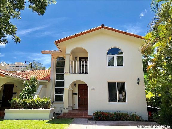 3rd image of 400-402 Majorca Ave #2