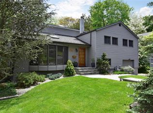 29 Sherbrooke Rd, Hartsdale, NY 10530